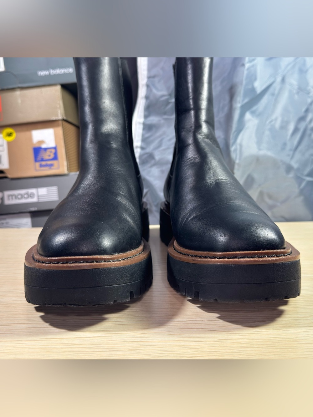 Sam Edelman Laguna Waterproof Lug Sole Black Leather Chelsea Ankle Boots Size 8 - Picture 6 of 13